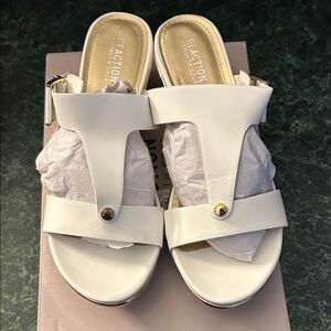Reaction Kenneth Cole Metallic White Sandals